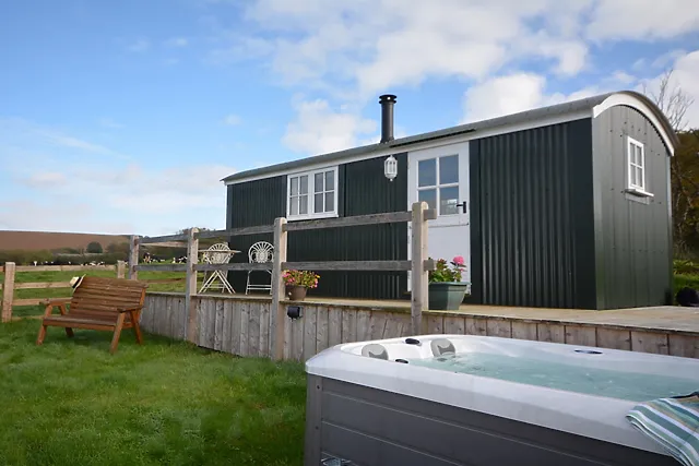 Shepherds Hut At Uplowman