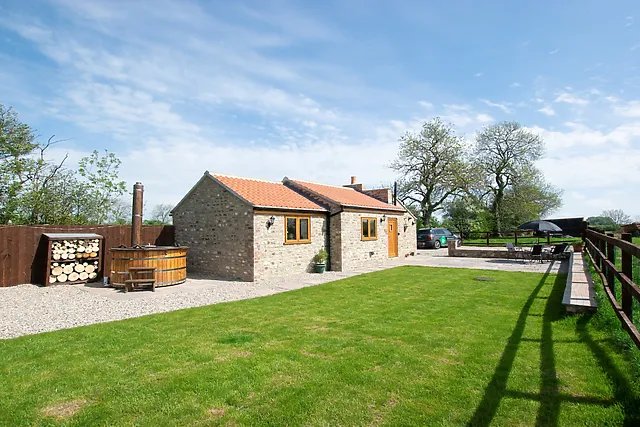 Field Barn Cottage