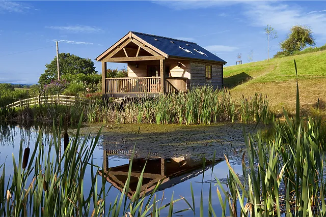 Lily Pond Lodge