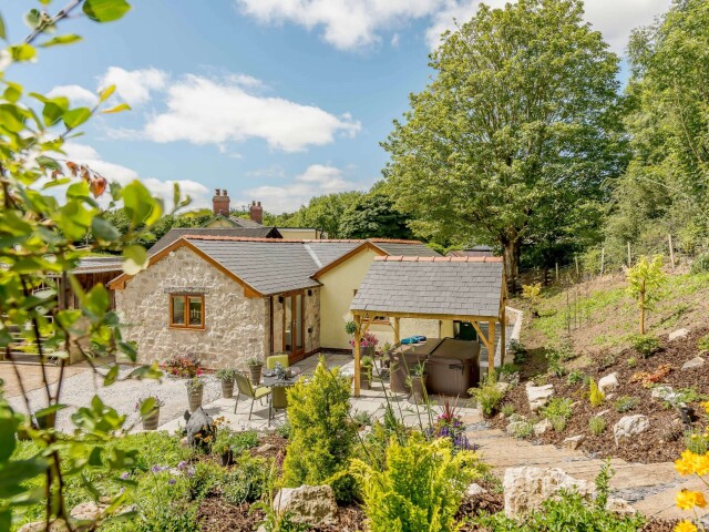 Bwthyn Y Baedd Boar Cottage