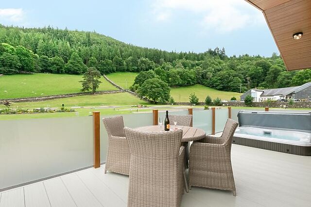 Llyn Dinas Lodge