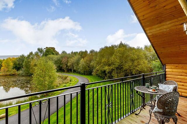 Lapwing Stargazing Hot Tub Retreat