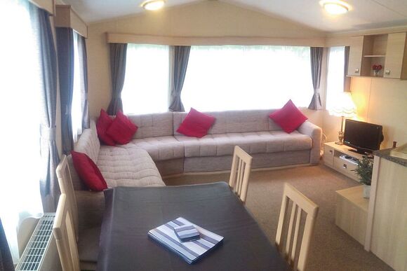 Allerton Caravan Wheelchair Friendly - Allerton Holiday Park, Allerton, Knaresborough