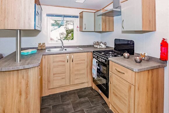 6 Berth Luxury Caravan - Appletree Holiday Park, Hubbert’s Bridge, near Boston