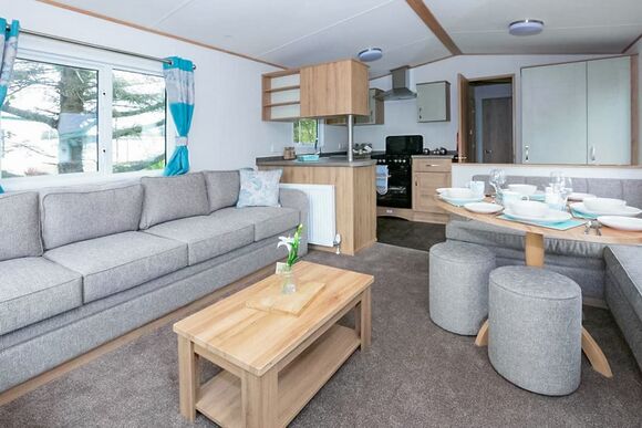 6 Berth Luxury Caravan - Appletree Holiday Park, Hubbert’s Bridge, near Boston