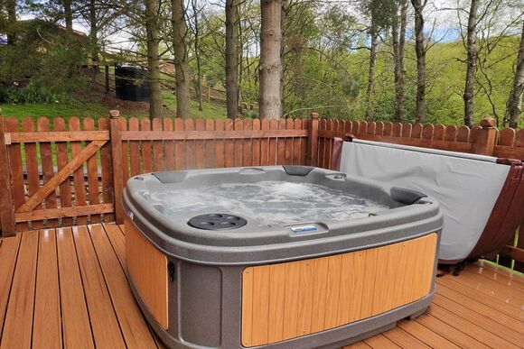 The Beeches3 Bed Hot Tub Lodge - Augill Beck Holiday Park, Kirkby Stephen