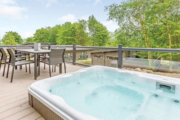 Contemporary 6 View (Pet) - Aysgarth Lodges, Aysgarth, Leyburn