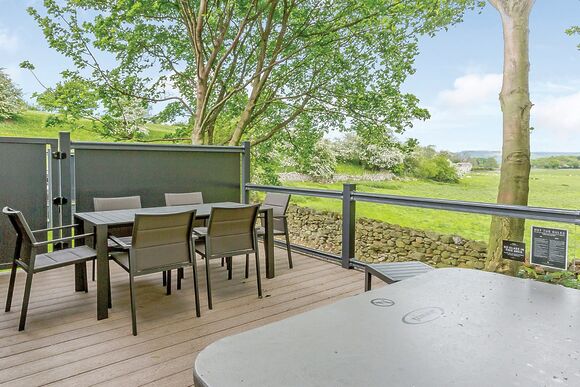 Contemporary 6 View (Pet) - Aysgarth Lodges, Aysgarth, Leyburn