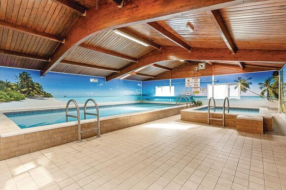 Indoor pool<br />