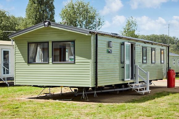 2024 Silver 3 Bed Caravan PF - Billing Aquadrome Holiday Park, Great Billing