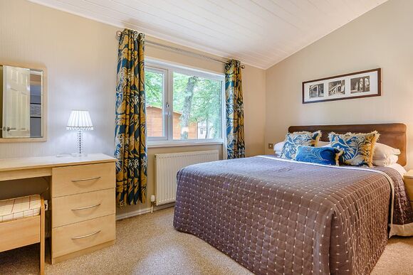 Kingham Lodge 13 - Bluewood Lodges, Cotswolds