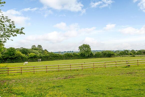 Duet Lodge 33 - Bluewood Lodges, Cotswolds