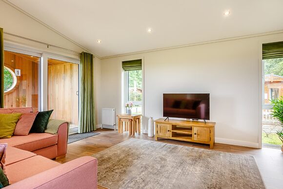 Duet Lodge 33 - Bluewood Lodges, Cotswolds