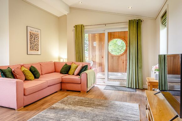 Duet Lodge 33 - Bluewood Lodges, Cotswolds