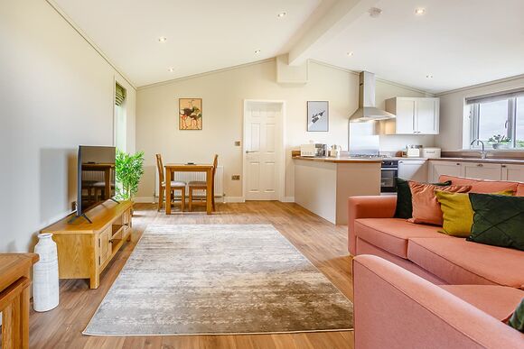 Duet Lodge 35 - Bluewood Lodges, Cotswolds