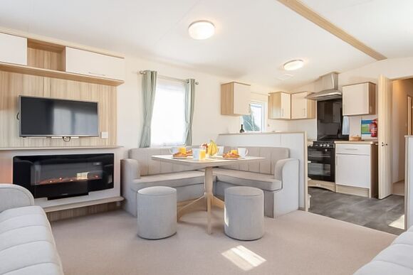 Gold+ Caravan 2 Sleeps 6 Pet Friendly - Carlton Meres Holiday Park, Saxmundham