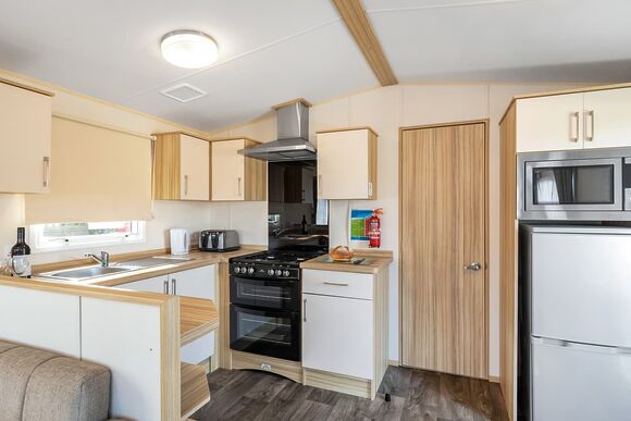 Gold Plus 2 Caravan (sleeps 6) with decking (Pet ) - Carlton Meres Holiday Park, Saxmundham