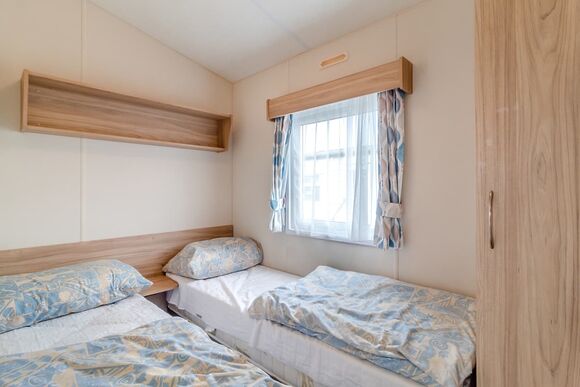 Castaways Oyster 6 (Pet) - Castaways Holiday Park, Bacton-on-Sea