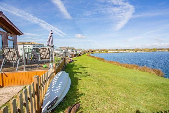 Croft Farm Water Park, Tewkesbury