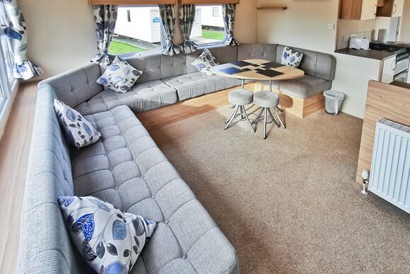 Gold Plus 2 Bed Hot Tub No Pets Sleeps 4 - Clarach Bay Holiday Village, Clarach Bay, Nr Aberystwyth