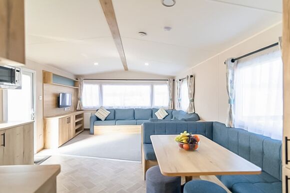 Gold Plus 3 Caravan (Sleeps 8) Pet Friendly - Coghurst Hall, Hastings