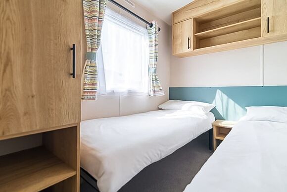 Gold Plus 3 Caravan (Sleeps 8) Pet Friendly - Coghurst Hall, Hastings