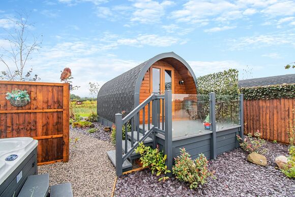 Pool View Pod 1 - Coole Acres Fishery & Leisure Park, Newhall, Nr. Nantwich