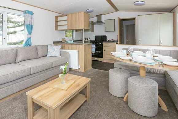 6 Berth Luxury Caravan - Mersea Island Holiday Park, Mersea Island, Colchester