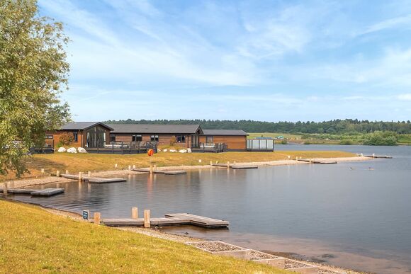 Delamere Lake Sailing and Holiday Park, Delamere Forest