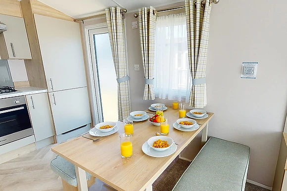 Gold Plus 3 Caravan (Sleeps 8) Pet Friendly 