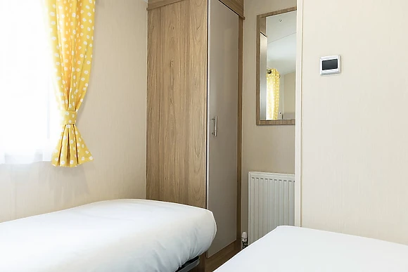 Gold Plus 3 Caravan (Sleeps 8) Pet Friendly 