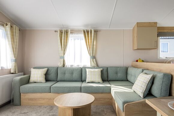 Gold Plus 3 Caravan (sleeps 8) with decking - Dovercourt, Dovercourt 