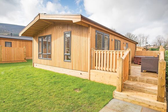 Dovestone Spa 6 (Pet) - Dovestone Holiday Park, Greenfield