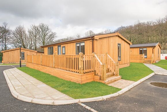 Dovestone Spa 6 (Pet) - Dovestone Holiday Park, Greenfield