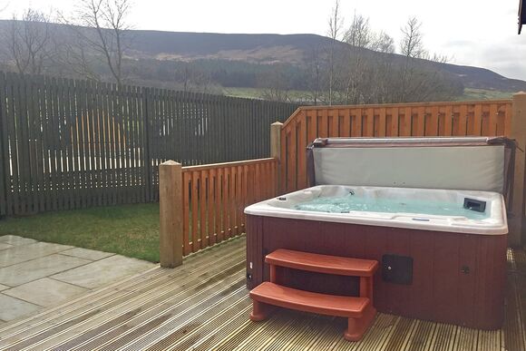 Dovestone Spa 6 (Pet) - Dovestone Holiday Park, Greenfield