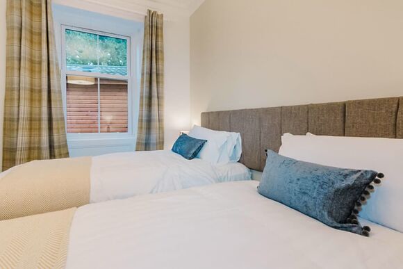 Erigmore Spa Cottage (Pets Welcome) - Erigmore Leisure Park, Birnam by Dunkeld