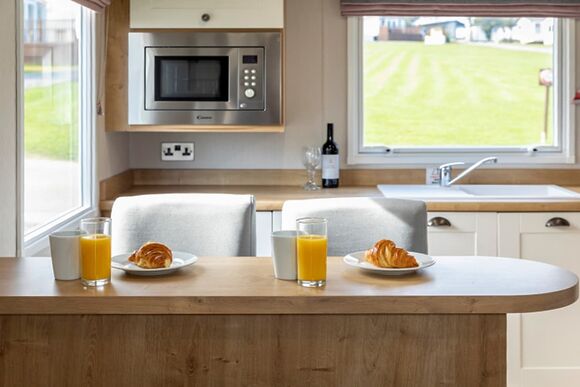 Gold Plus Caravan with Decking 1(Pet Friendly) - Rye Harbour, Rye