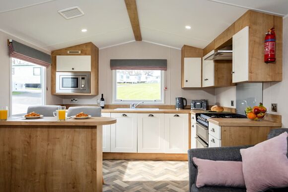 Gold Plus Caravan with Decking 1(Pet Friendly) - Rye Harbour, Rye