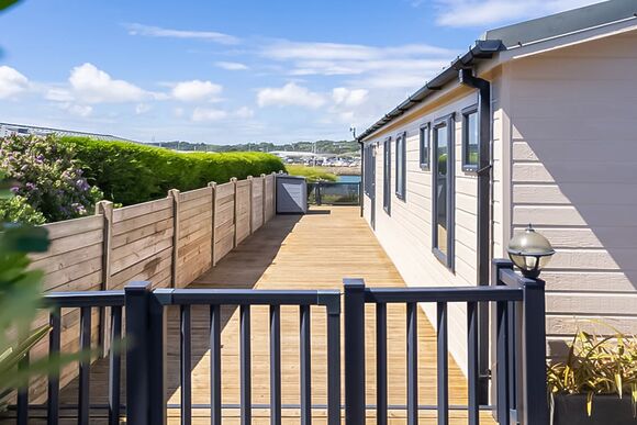 Lodge 3 - Gimblet Rock, Gimblet Rock, Pwllheli