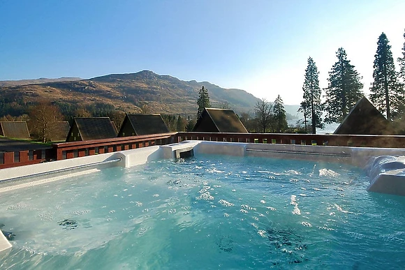 Golden Eagle Hot Tub Lodge 