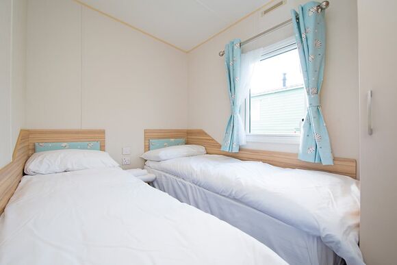 Bronze 2 Bed Caravan - Hayling Island Holiday Park, Hayling Island