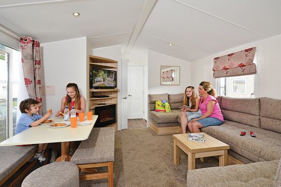 Silver 3 Bed Pet Caravan - Hayling Island Holiday Park, Hayling Island