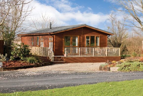 Hornbeam Lodge 3 - Herons Brook Retreat Lodges, Narberth, Nr Tenby