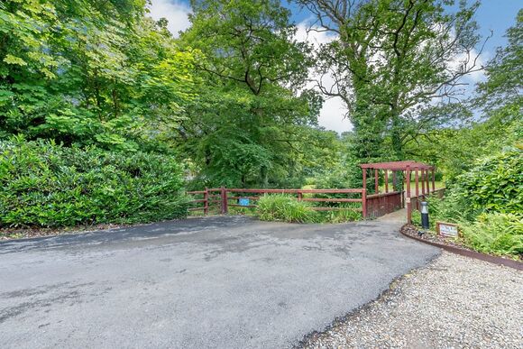 Hornbeam Lodge 2 - Herons Brook Retreat Lodges, Narberth, Nr Tenby