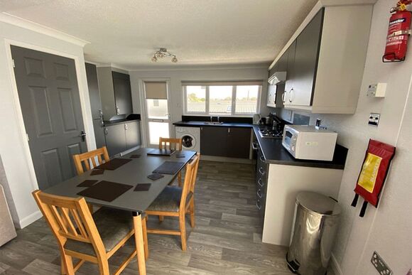 Mendip Lodge 2 (Pet) - Holiday Resort Unity, Brean Sands 