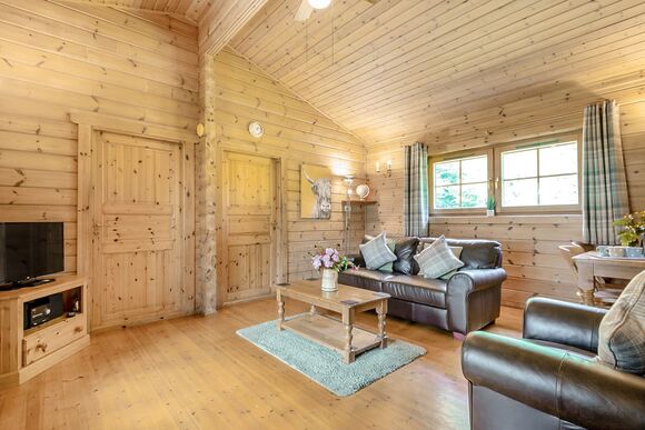 Robins Rest Lodge - Woodside Lodges Country Park, Ledbury