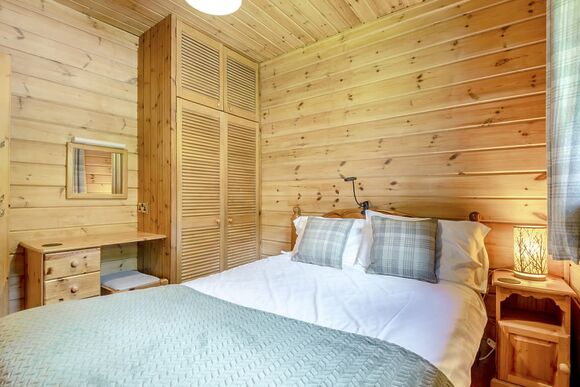 Robins Rest Lodge - Woodside Lodges Country Park, Ledbury