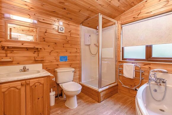 Classic 2 Bed Lodge (Pet) - Loch Lomond Holiday Park, Inveruglas, Argyll