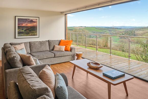 Valley View 4 Bedroom Lodge - The Mole Resort, Umberleigh