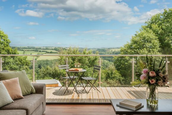 Valley View 4 Bedroom Lodge - The Mole Resort, Umberleigh